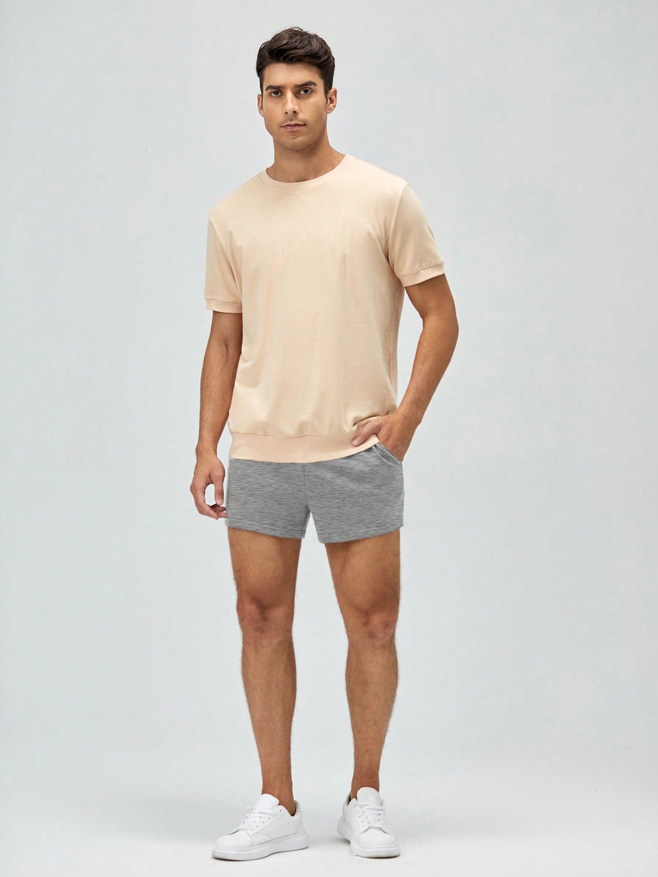 Shorts Masculino Moletom Básico Com Cordão Ajustável Corte Solto Shorts Masculino Moletom Básico Com Cordão Ajustável