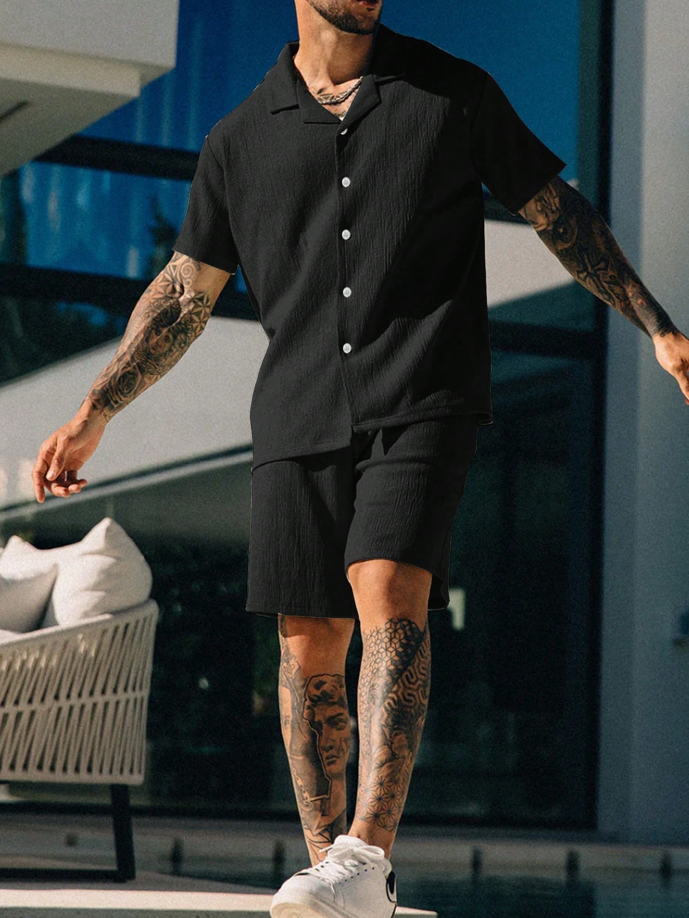 Conjunto Masculino Camisa Assimétrica E Shorts Modelagem Solta Preto / PP Conjunto Masculino Camisa Assimétrica E