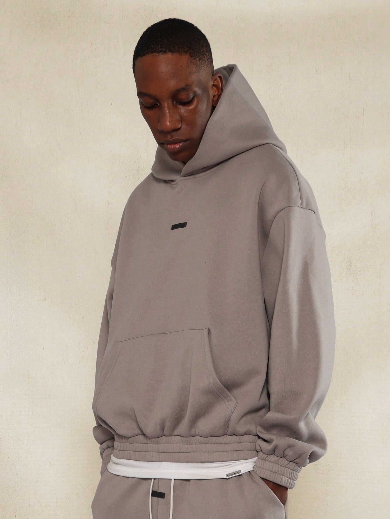 Conjunto Masculino Moletom Ajustado Com Capuz E Calça Jogger Com Cordão Conjunto Masculino Moletom Ajustado Com Capuz E