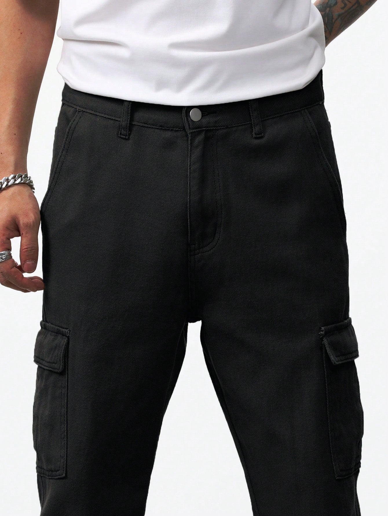 Calça Masculina Cargo Com Bolsos Laterais Com Aba E Estilo Funcional Calça Masculina Cargo Com Bolsos Laterais Com Aba