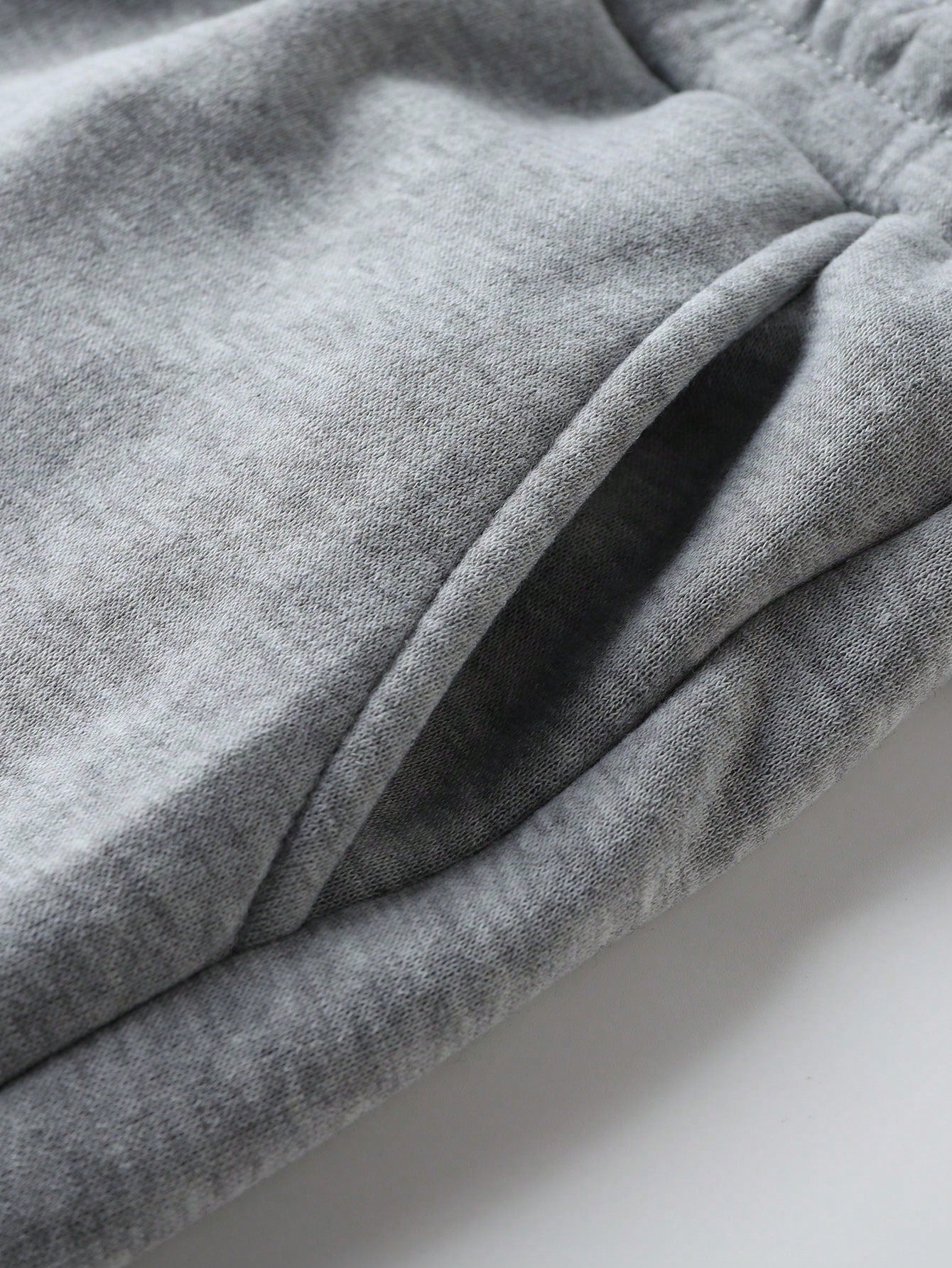 Conjunto Masculino Moletom Estampa Lettering E Calça Jogger Cós Ajustável Conjunto Masculino Moletom Estampa Lettering