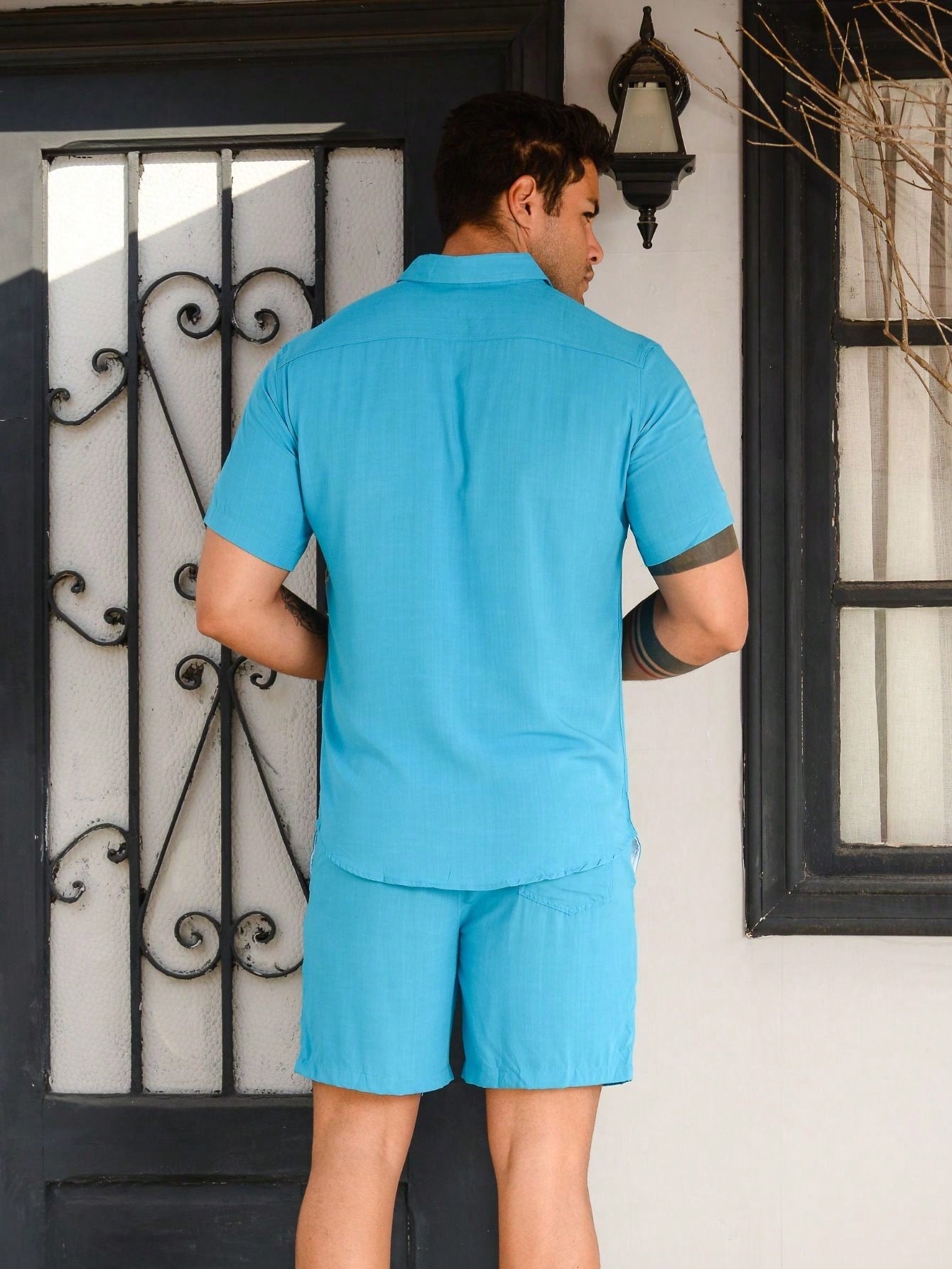 Conjunto Masculino Camisa De Botão E Bermuda Em Linho Conjunto Masculino Camisa De Botão E Bermuda Em Linho