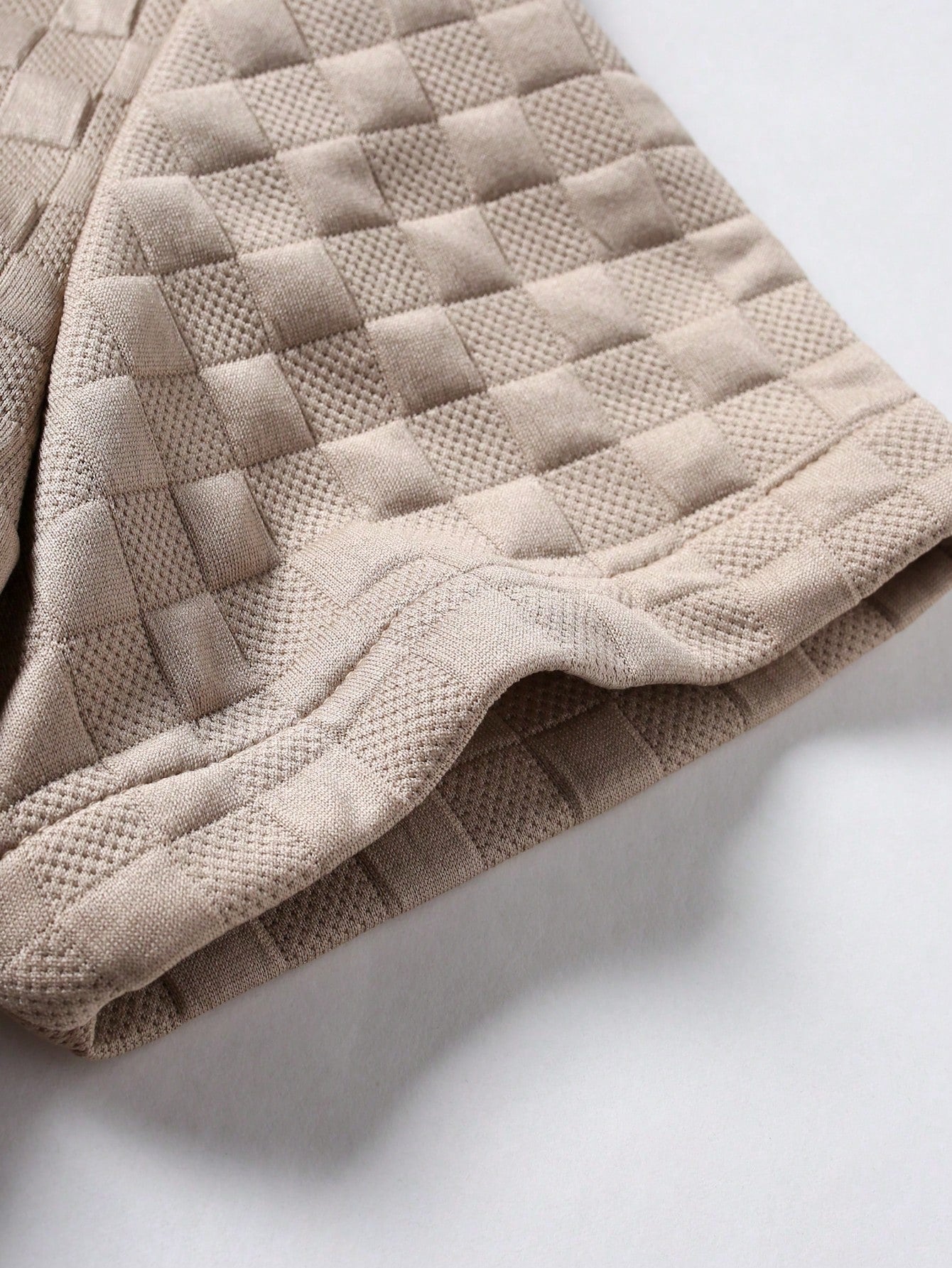 Conjunto Masculino Camisa Texturizada E Shorts Confortáveis Conjunto Masculino Camisa Texturizada E Shorts Confortáveis