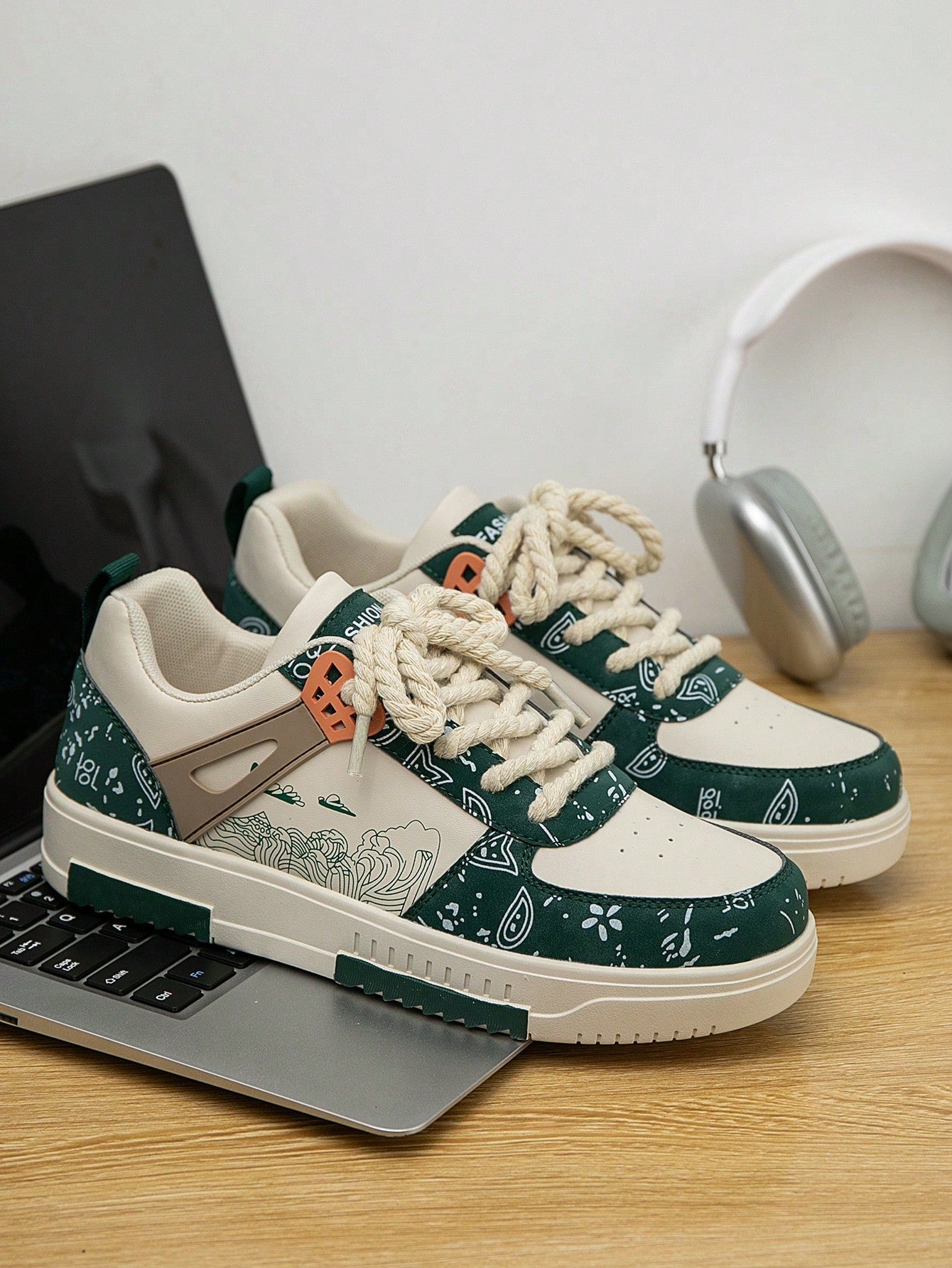 Tênis Masculino Estilo Street Com Estampa Criativa Urbana Tênis Masculino Estilo Street Com Estampa Criativa Urbana