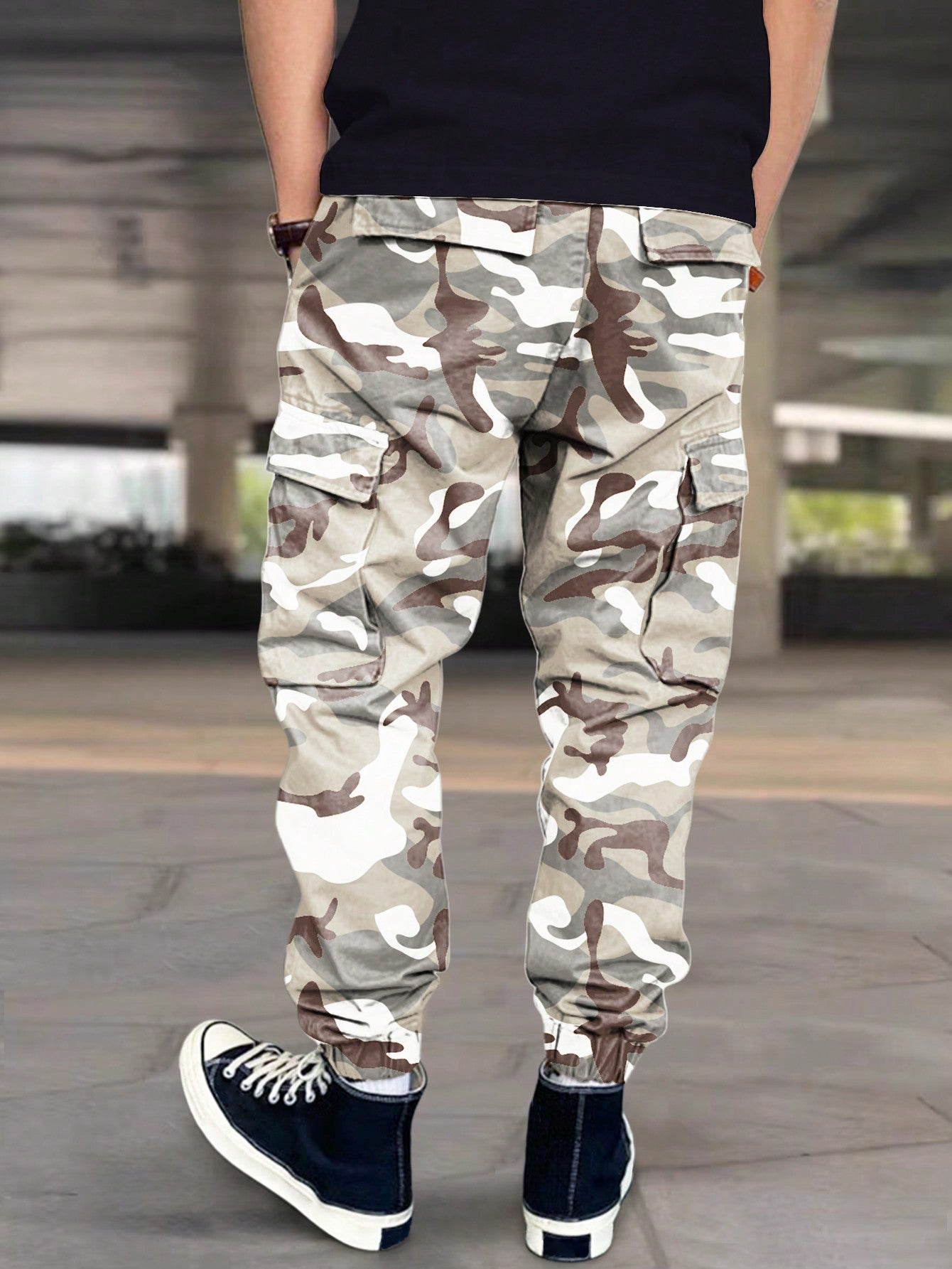 Calça Masculina Casual Com Estampa Completa E Bolsos Funcionais Calça Masculina Casual Com Estampa Completa E Bolsos