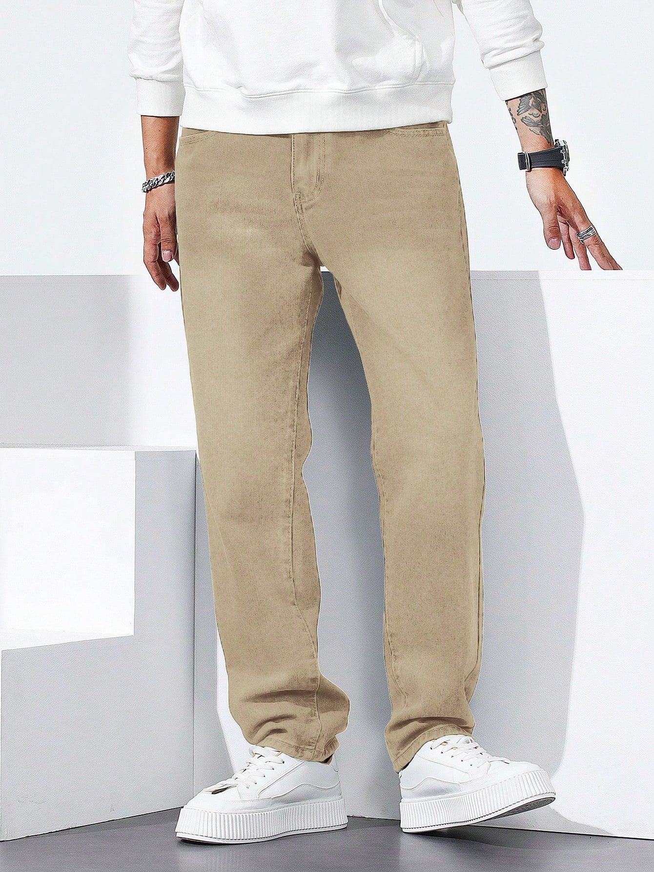 Calça Masculina Jeans Reta Com Caimento Solto E Bolsos Funcionais Calça Masculina Jeans Reta Com Caimento Solto E