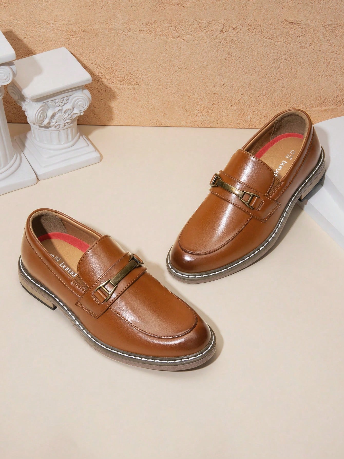 Sapato Masculino Loafer Casual Elegante Com Fivela Decorativa Marrom Claro / 36 Sapato Masculino Loafer Casual Elegante