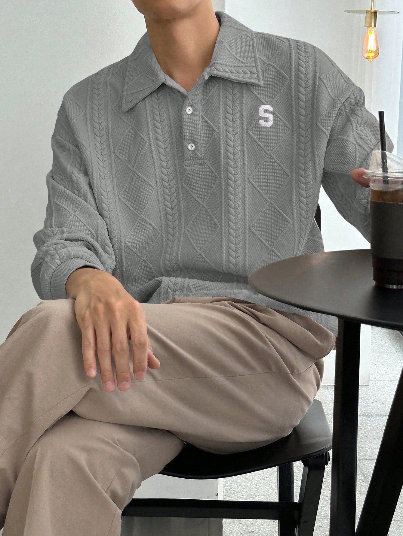 Moletom Masculino Texturizado Com Gola Polo Moletom Masculino Texturizado Com Gola Polo