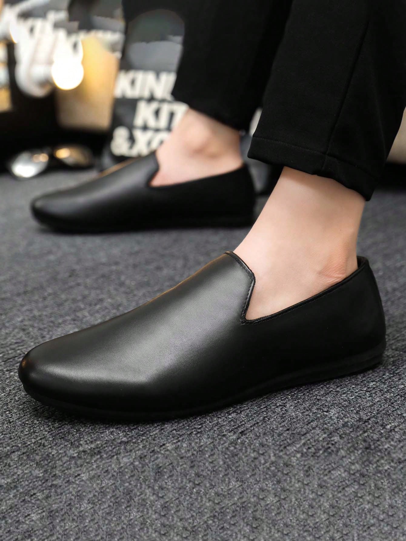 Sapato Masculino Slip-On Minimalista Estilo Elegante Sapato Masculino Slip-On Minimalista Estilo Elegante