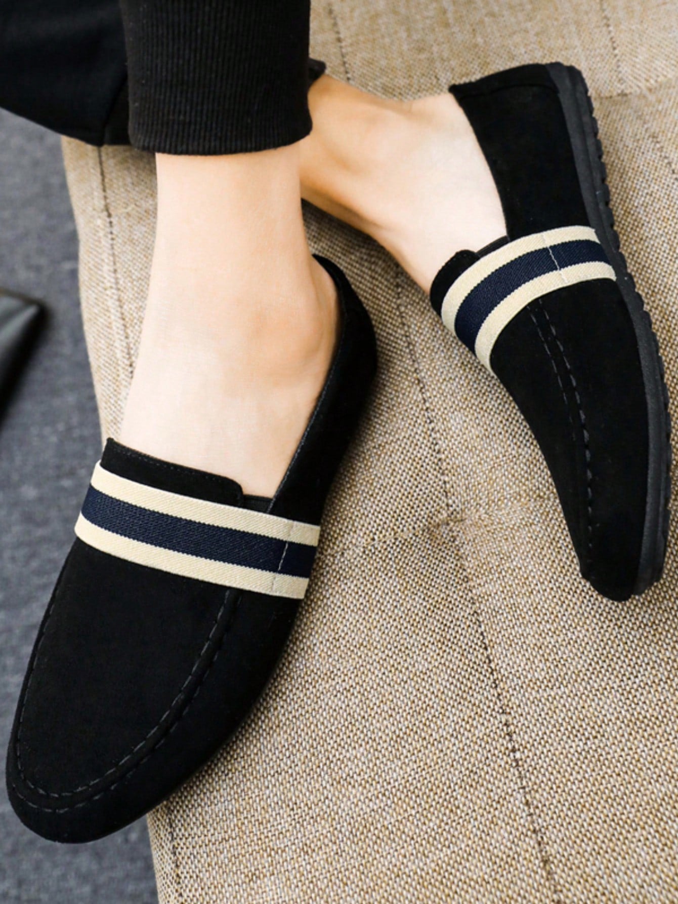 Mocassim Masculino Camurça Casual Faixa Estilo Moderno Mocassim Masculino Camurça Casual Faixa Estilo Moderno