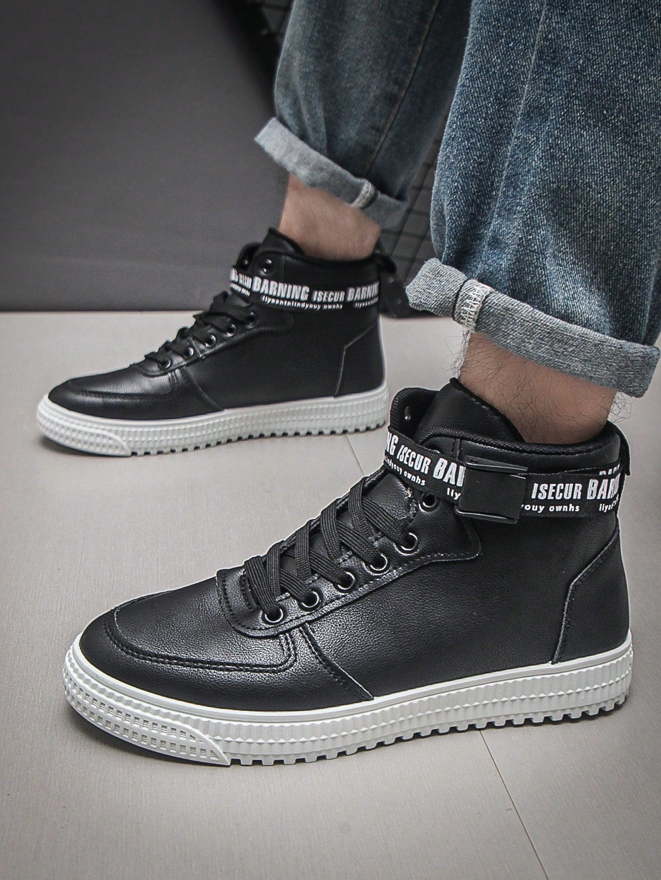 Tênis Masculino Cano Alto Street Solado Tratorado Tênis Masculino Cano Alto Street Solado Tratorado