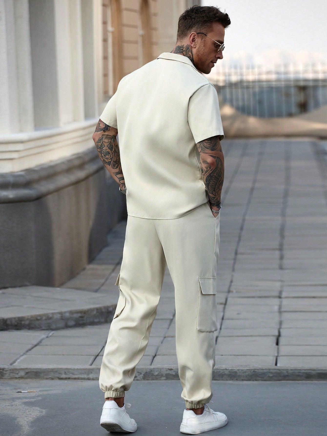 Conjunto Masculino Camisa Manga Curta E Calça Utilitária Com Bolsos Conjunto Masculino Camisa Manga Curta E Calça