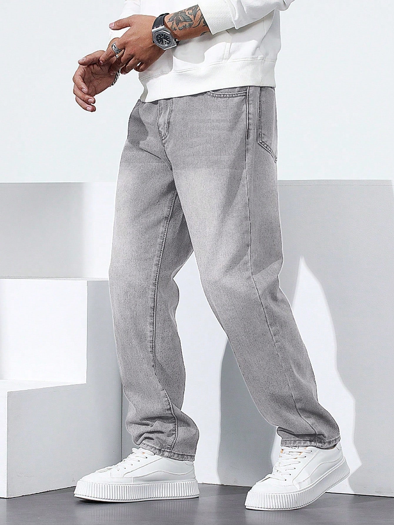 Calça Masculina Jeans Reta Com Caimento Solto E Bolsos Funcionais Cinza Claro / PP Calça Masculina Jeans Reta Com