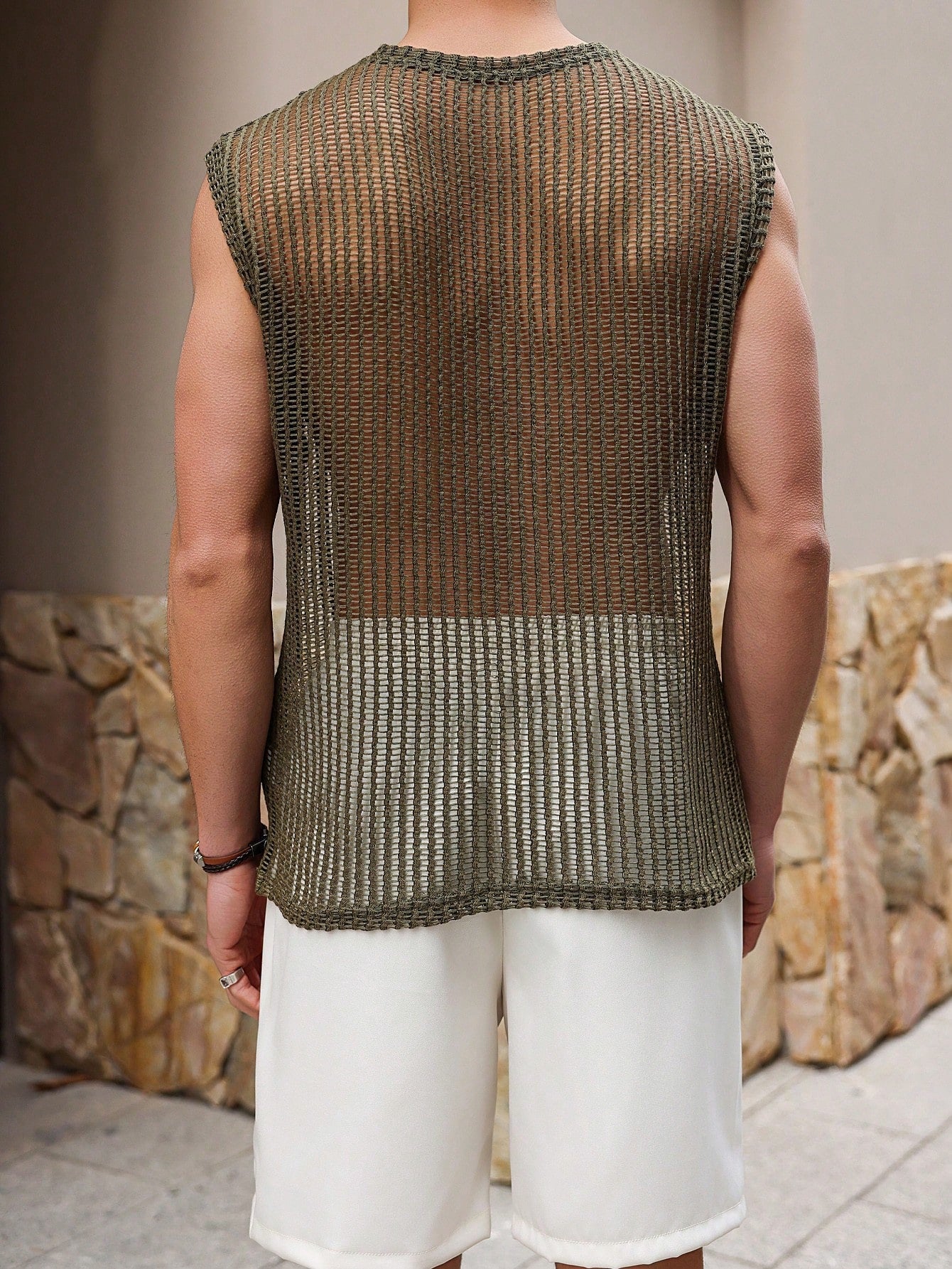 Conjunto Masculino Regata Com Recortes E Shorts Cós Elástico Conjunto Masculino Regata Com Recortes E Shorts Cós