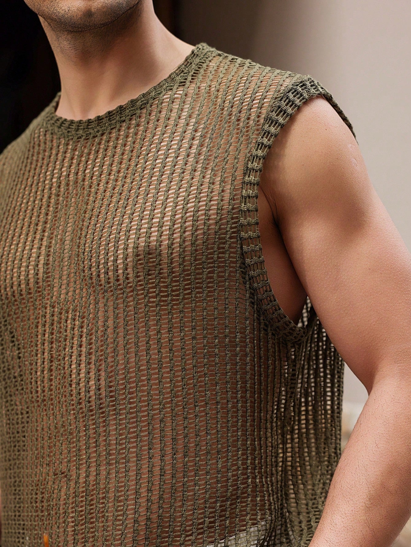 Conjunto Masculino Regata Com Recortes E Shorts Cós Elástico Conjunto Masculino Regata Com Recortes E Shorts Cós