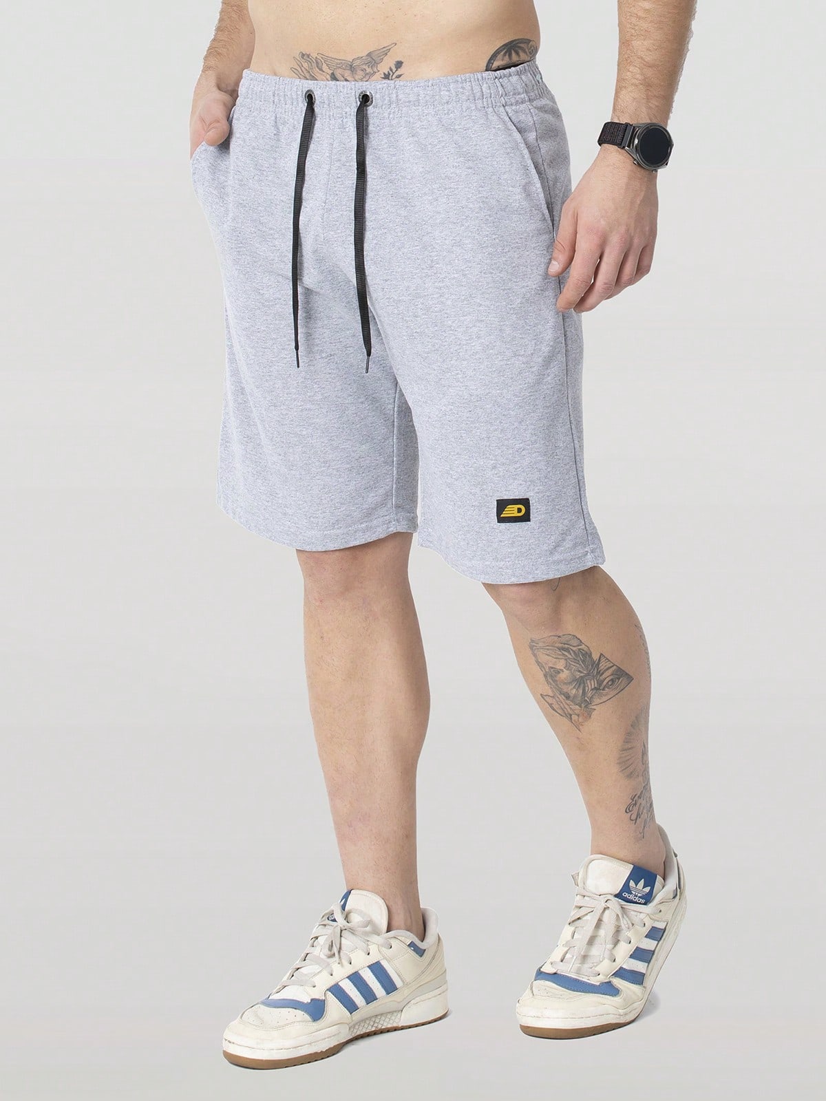 Bermuda Masculina Conforto Total Em Moletom Básico Bermuda Masculina Conforto Total Em Moletom Básico