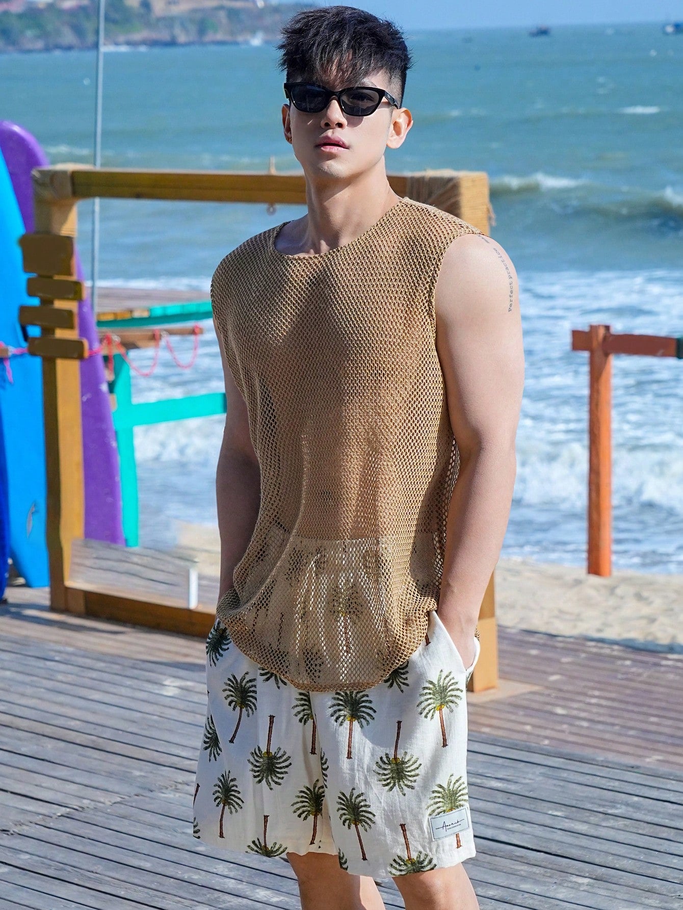 Camiseta Regata Masculina Tecido Tela Estilo Casual Caqui / PP Camiseta Regata Masculina Tecido Tela Estilo Casual