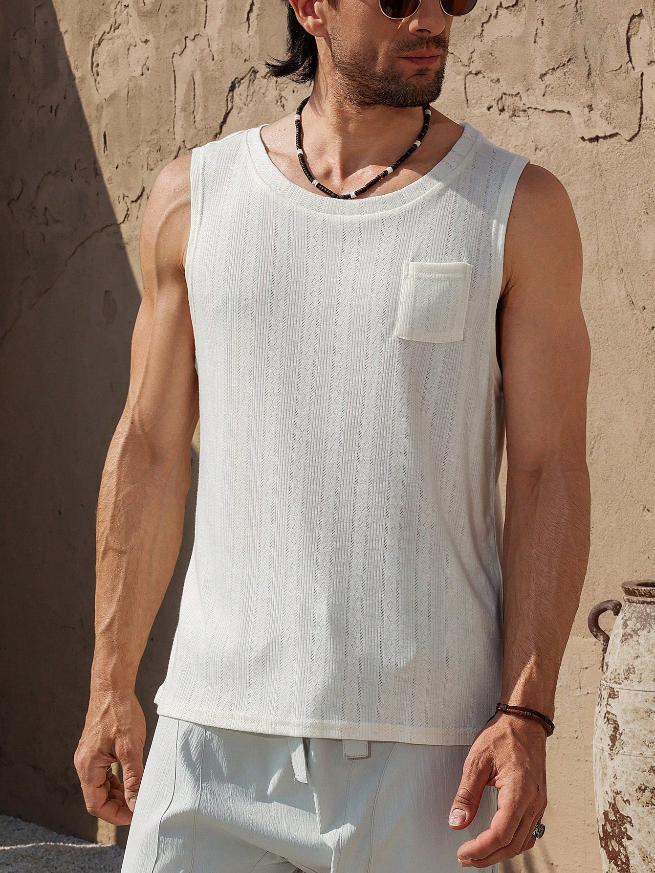 Camiseta Regata Masculina Casual Bolso Gola Careca Branco / PP Camiseta Regata Masculina Casual Bolso Gola Careca