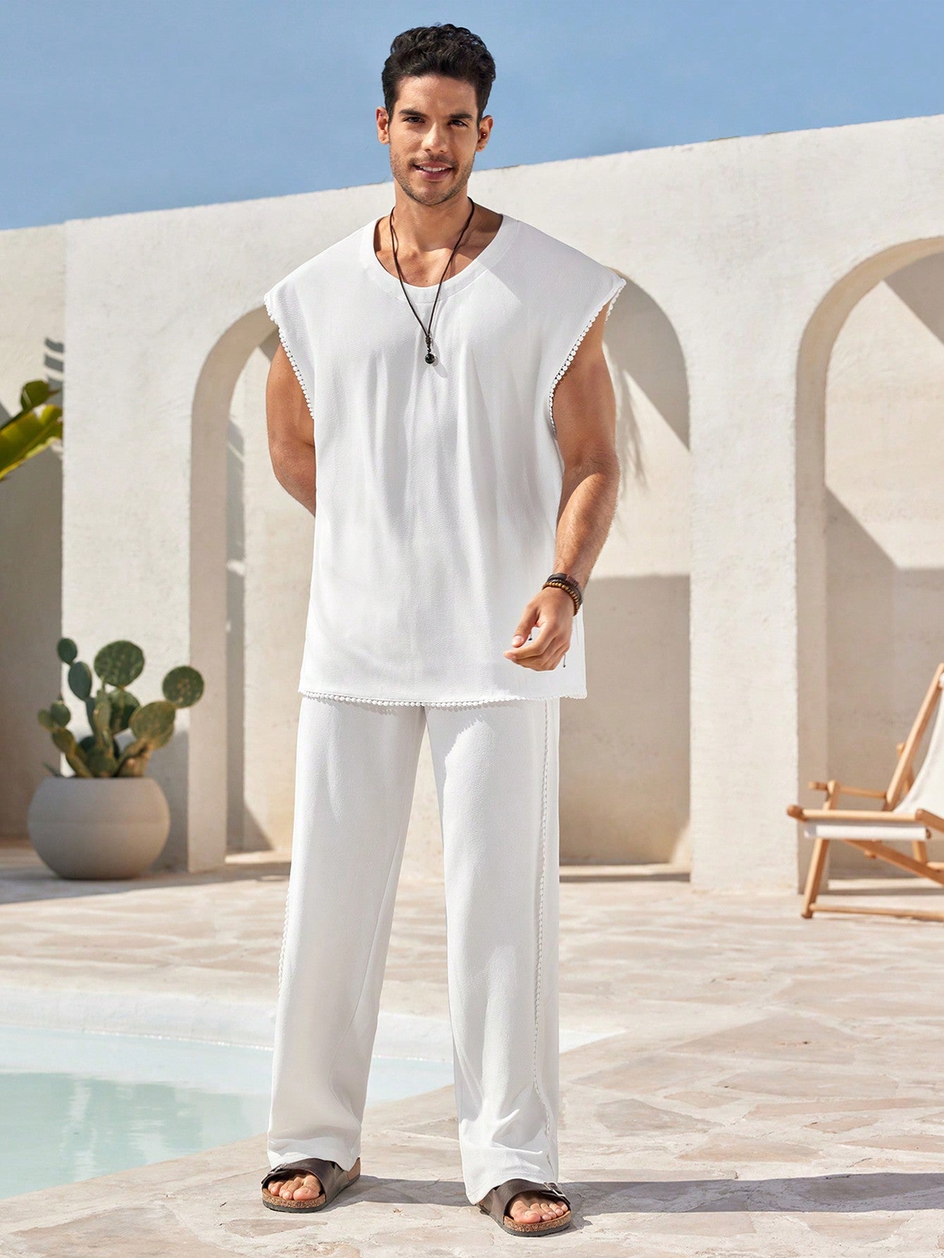 Conjunto Masculino Camisa Gola Redonda E Calça Leve Casual Conjunto Masculino Camisa Gola Redonda E Calça Leve Casual