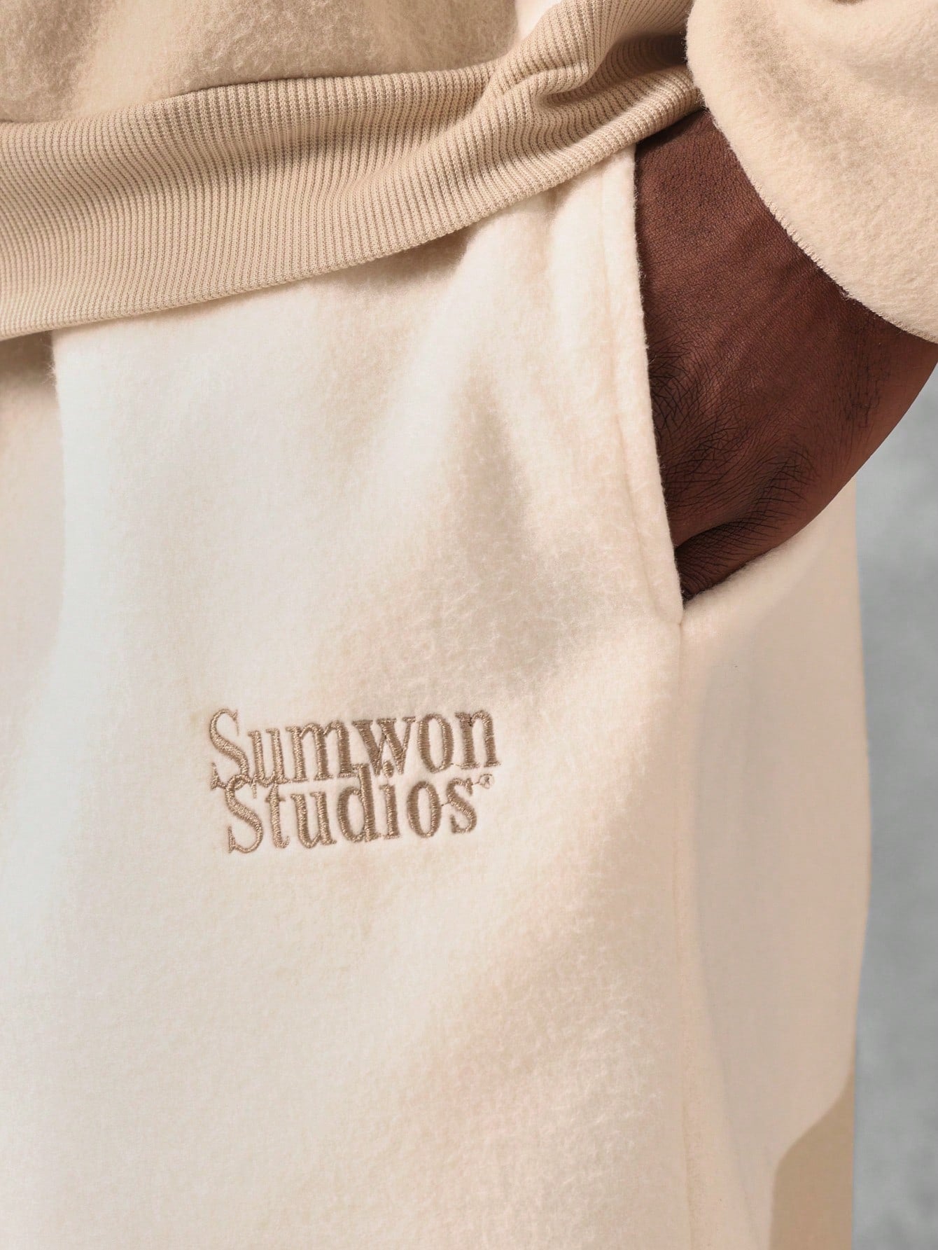 Conjunto Masculino Moletom Estampa Abstrata E Shorts Casuais Conjunto Masculino Moletom Estampa Abstrata E Shorts