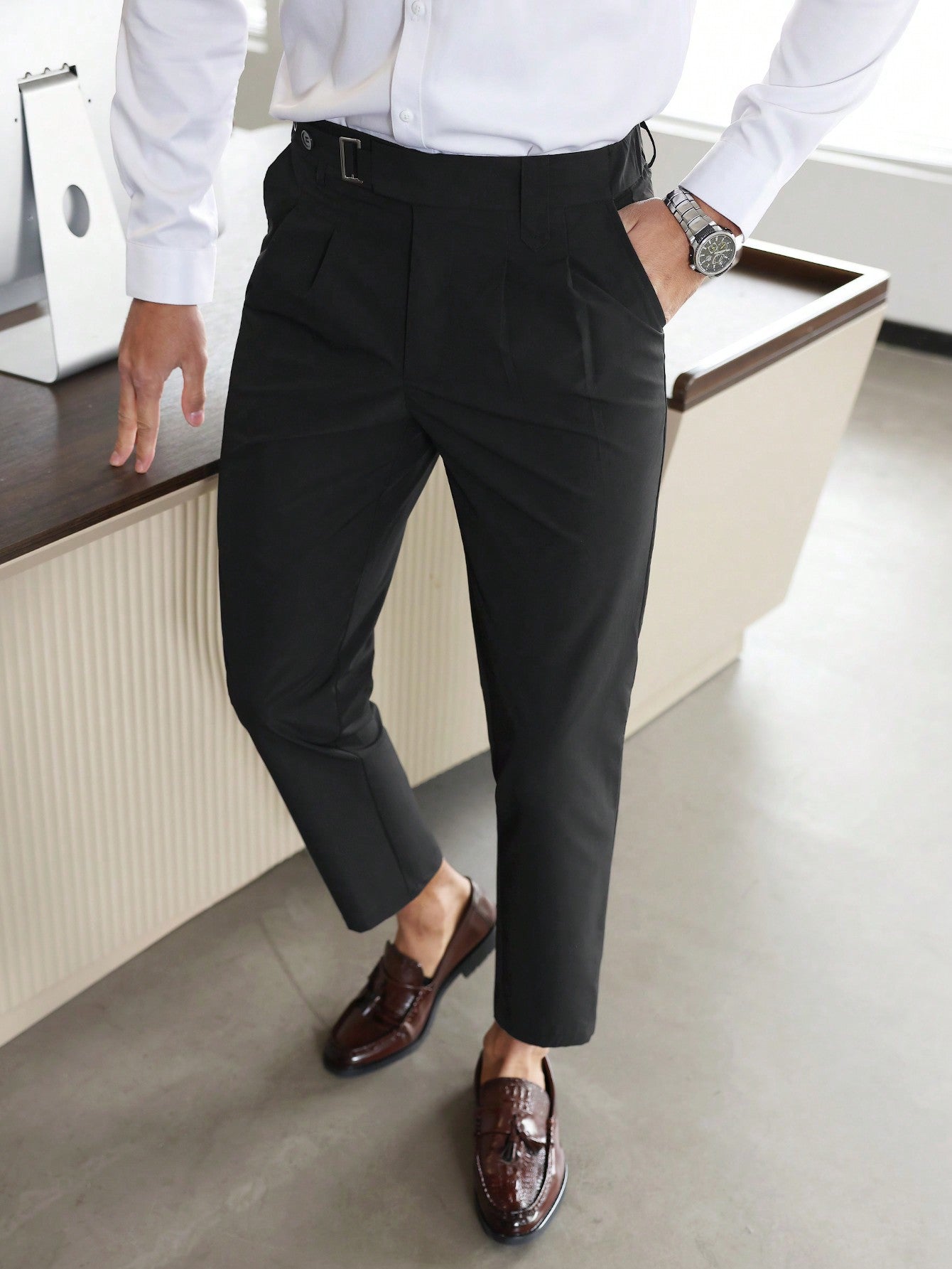 Calça Masculina Social Alfaiataria Com Cinto E Corte Slim Calça Masculina Social Alfaiataria Com Cinto E Corte Slim