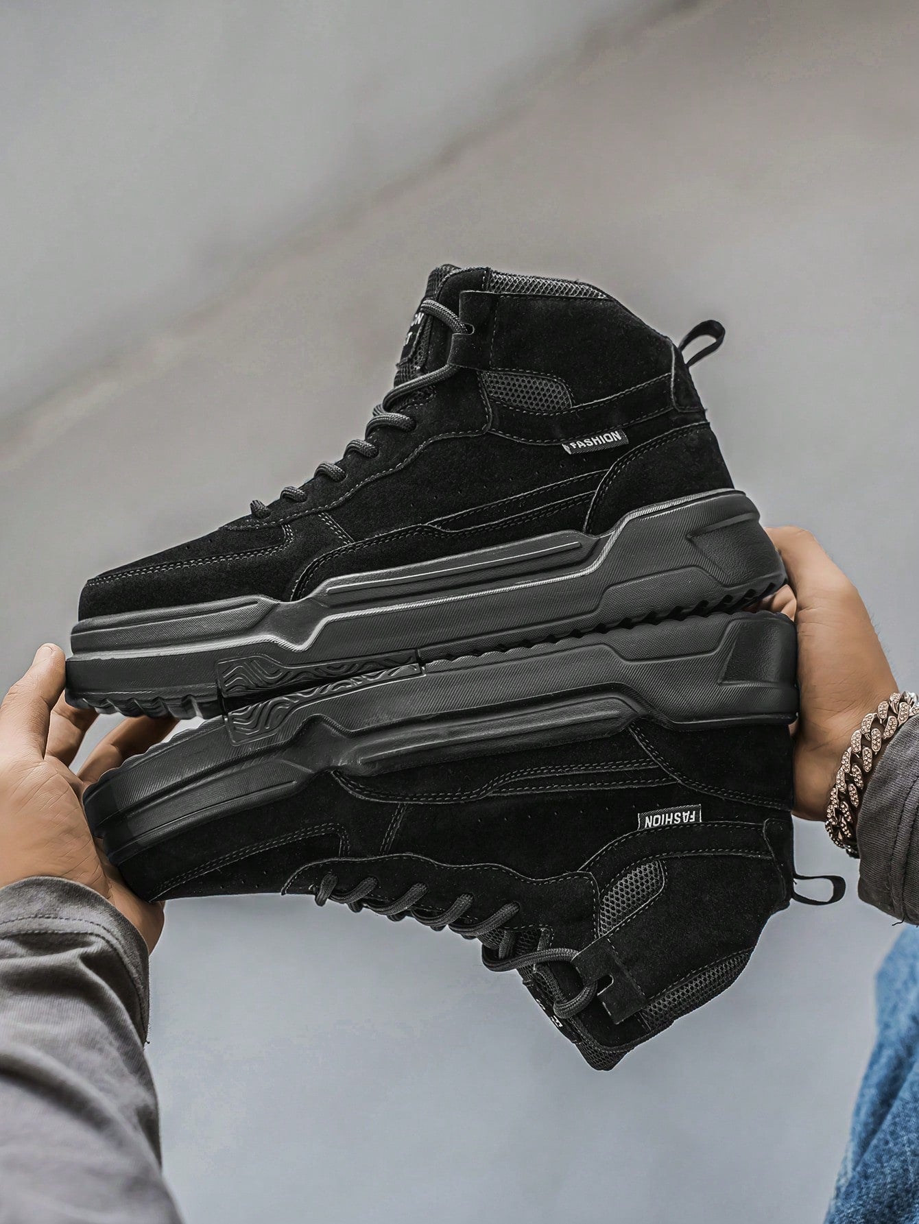 Tênis Masculino Cano Alto Estilo Street Solado Reforçado Tênis Masculino Cano Alto Estilo Street Solado Reforçado