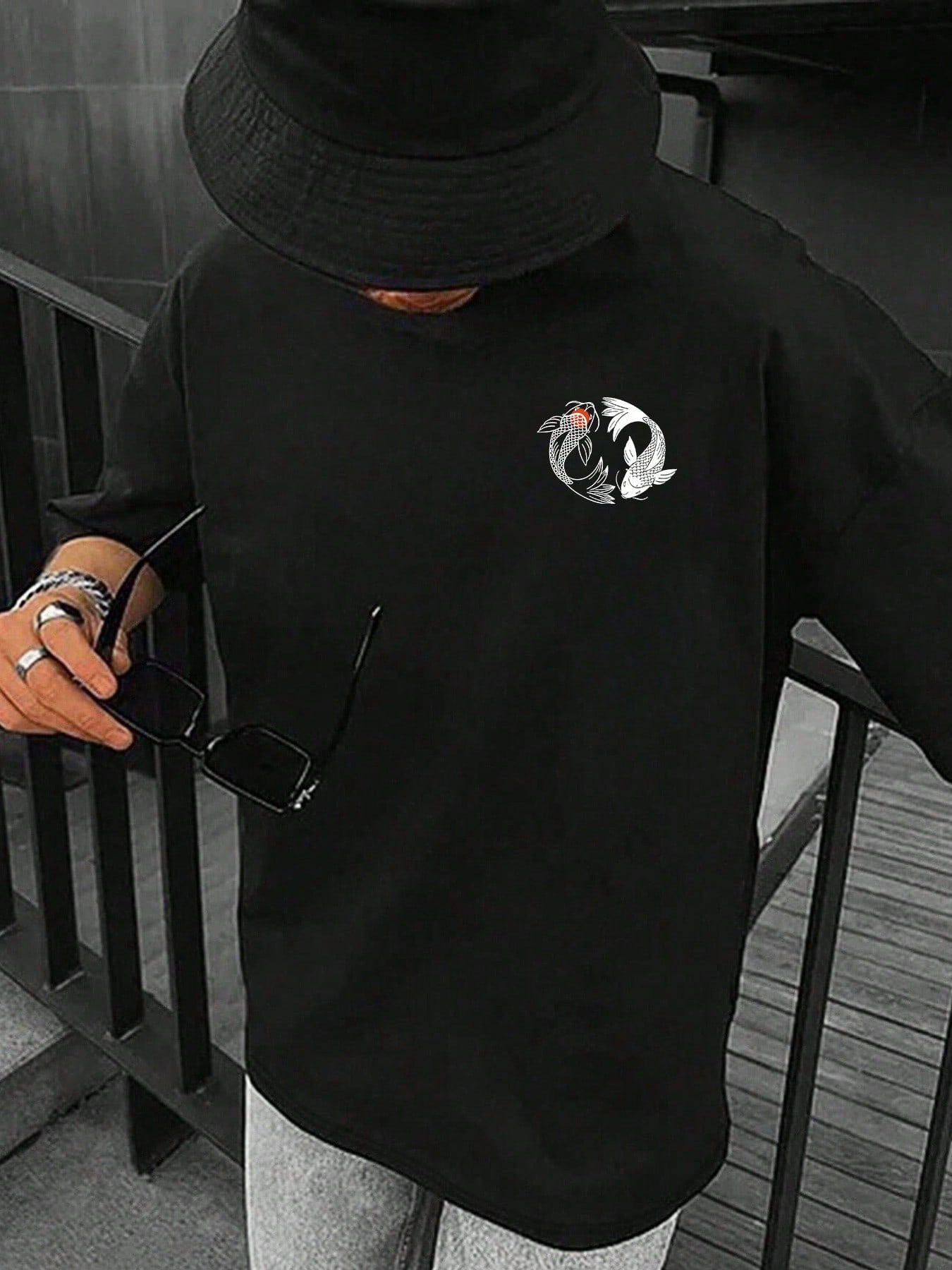 Camiseta Masculina Estampa Peixes Koi Escrita Japonesa Camiseta Masculina Estampa Peixes Koi Escrita Japonesa