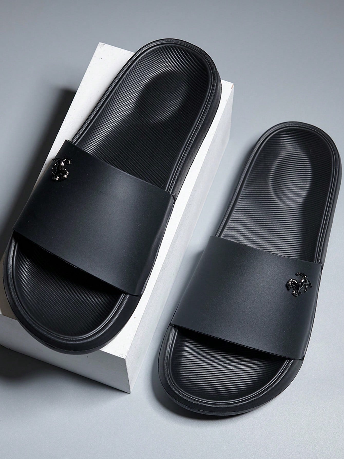 Chinelo Masculino Slide Casual Antiderrapante Confortável Chinelo Masculino Slide Casual Antiderrapante Confortável