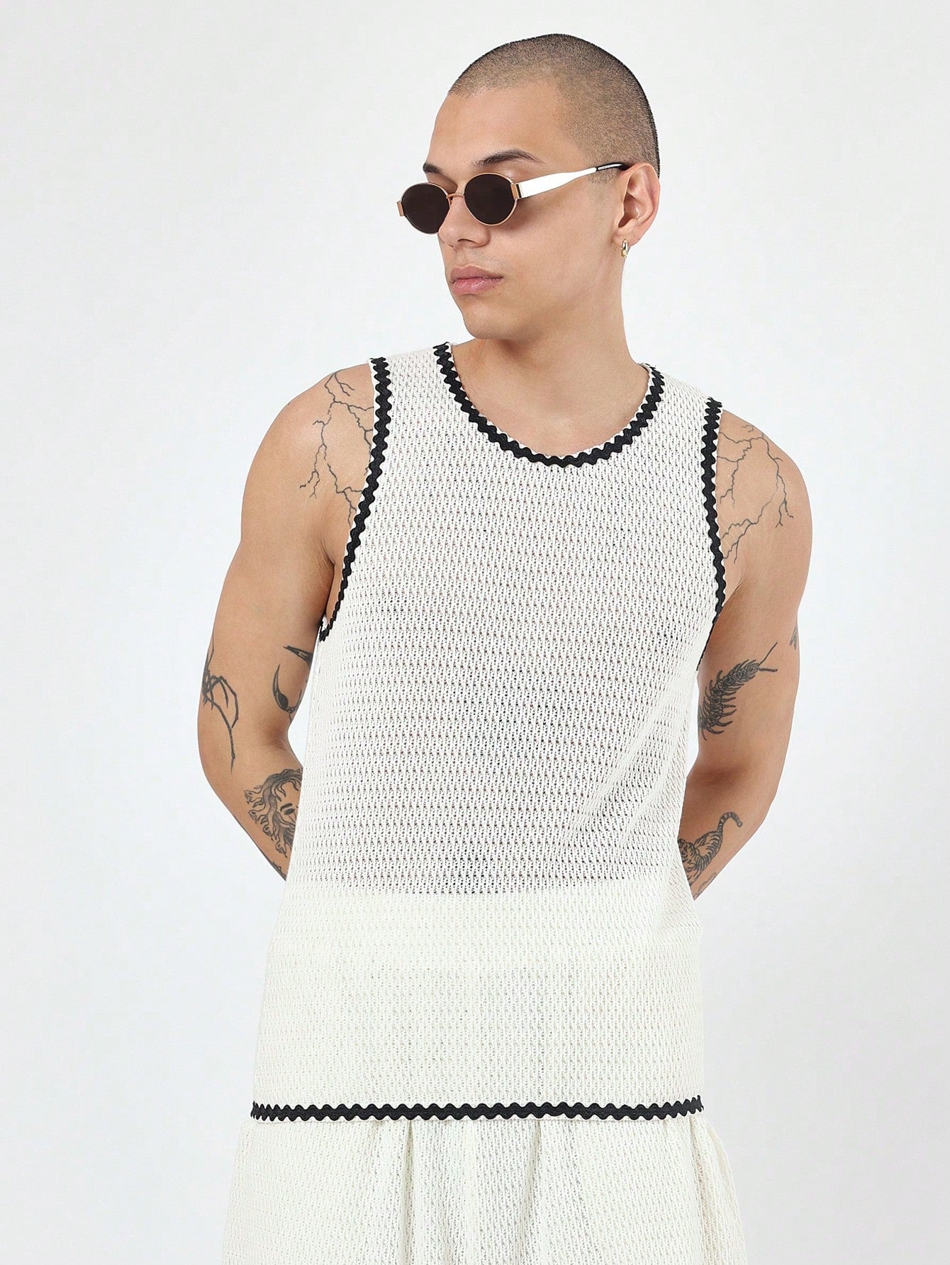 Conjunto Masculino Regata Texturizada E Shorts Esportivos Modernos Conjunto Masculino Regata Texturizada E Shorts