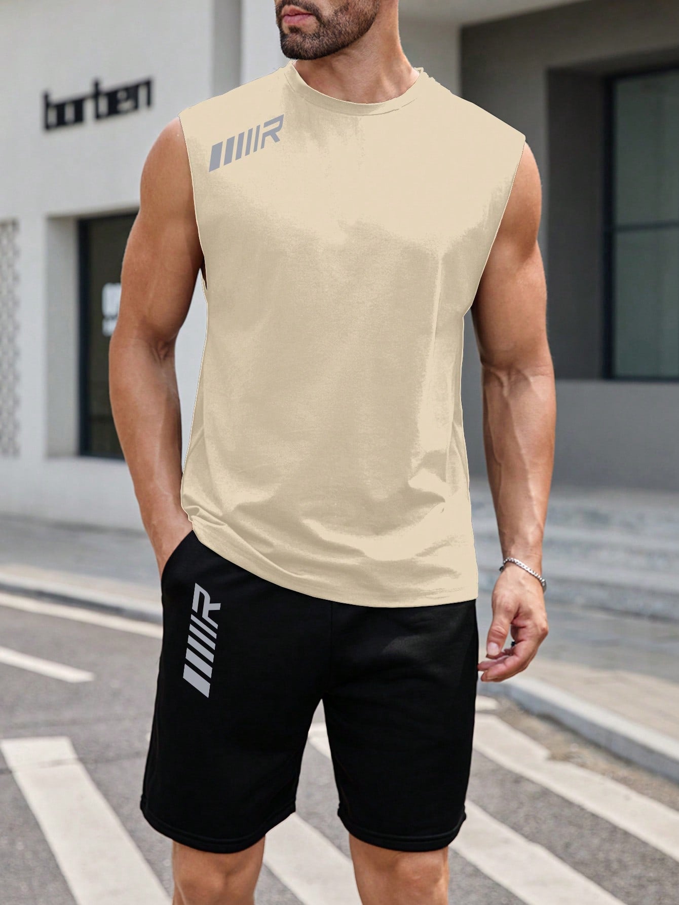 Conjunto Masculino Regata Estampada E Shorts Esportivos Com Cós Caqui / PP Conjunto Masculino Regata Estampada E Shorts