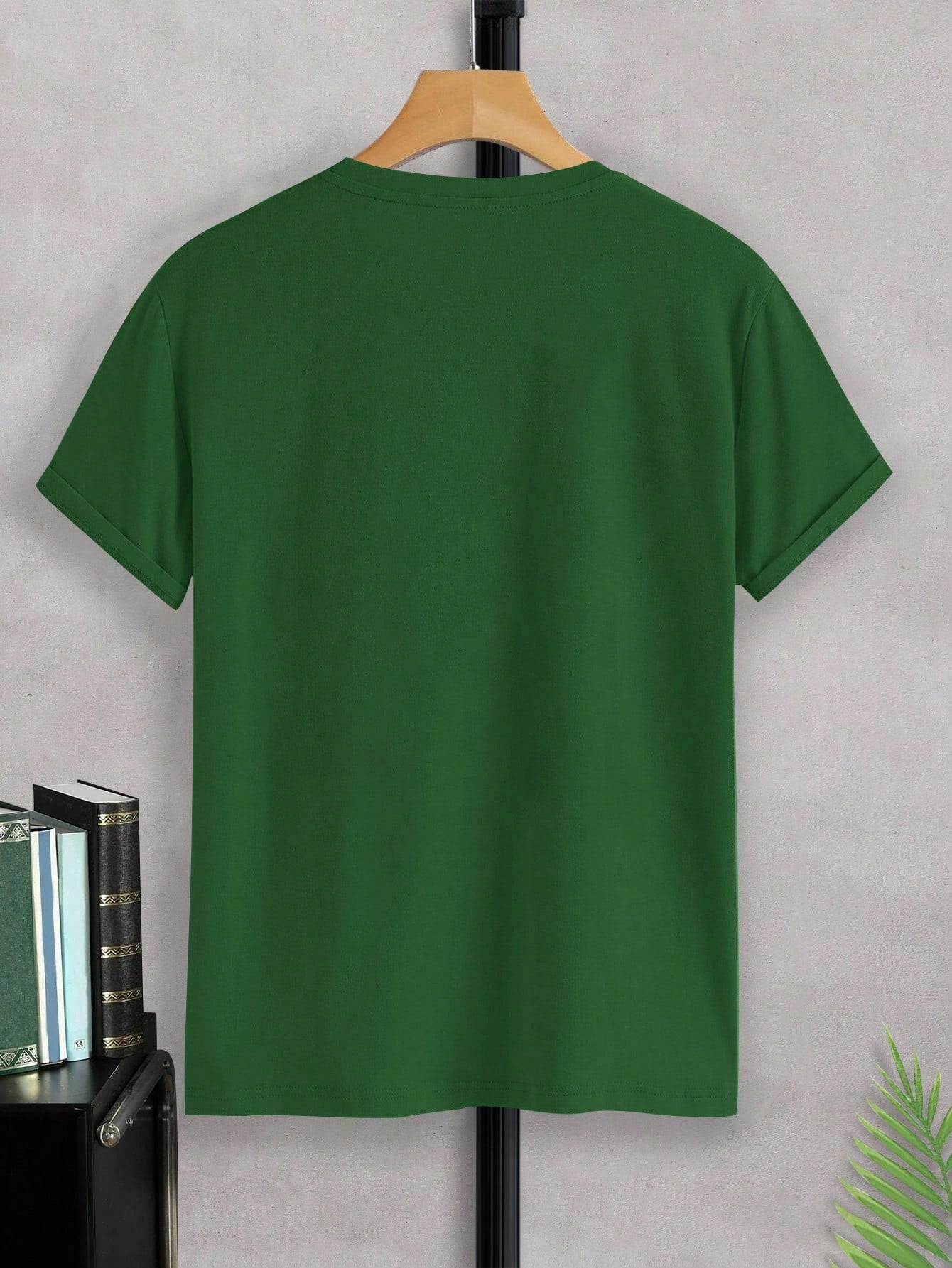 Camiseta Masculina Slim Estampa Escultura Urbana Camiseta Masculina Slim Estampa Escultura Urbana