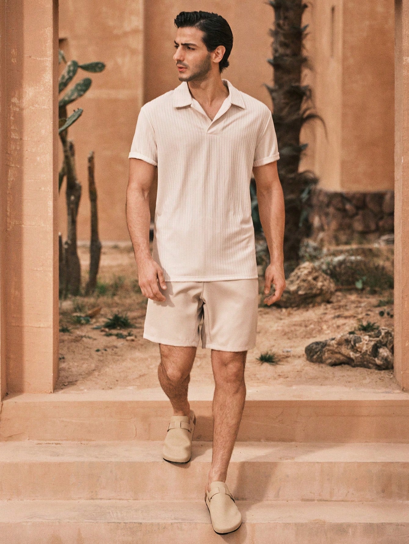 Shorts Masculino Casual Com Cós Elástico E Cordão Ajustável Shorts Masculino Casual Com Cós Elástico E Cordão Ajustável