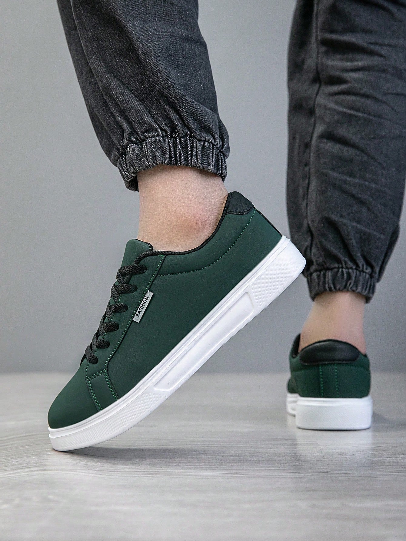 Tênis Masculino Solado Seguro Durável Estilo Street Cadarço Tênis Masculino Solado Seguro Durável Estilo Street Cadarço