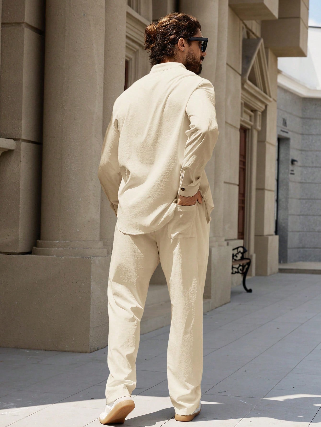 Conjunto Masculino Camisa De Botão E Calça Leve Minimalista Conjunto Masculino Camisa De Botão E Calça Leve Minimalista