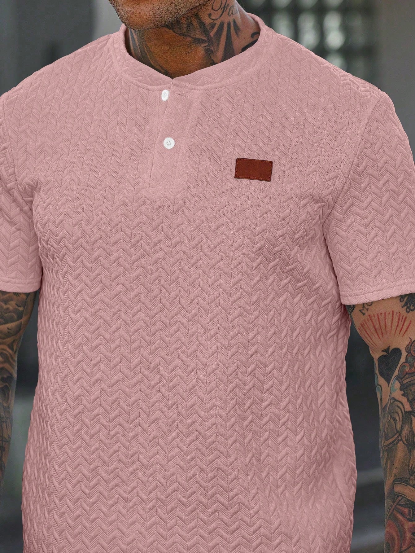 Conjunto Masculino Camiseta Com Aplicação E Shorts Com Bolso Conjunto Masculino Camiseta Com Aplicação E Shorts Com