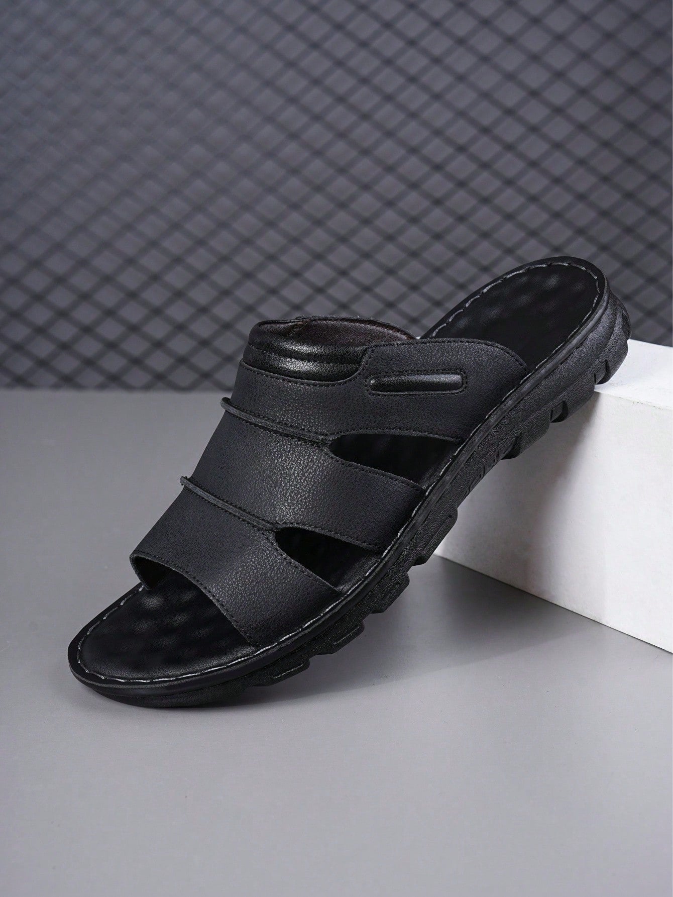Chinelo Masculino Slide Confortável Solado Antiderrapante Chinelo Masculino Slide Confortável Solado Antiderrapante