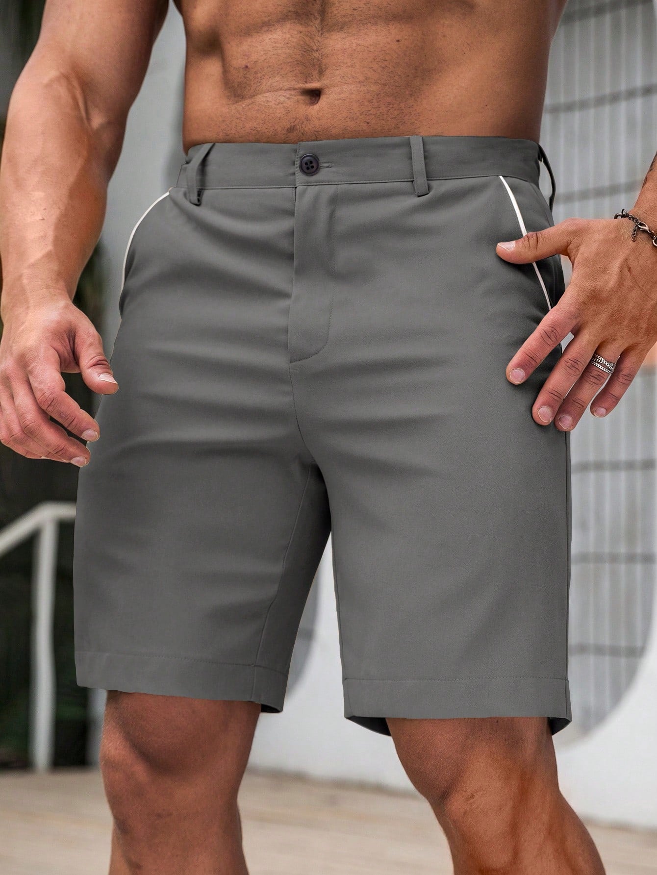 Bermuda Masculina Casual Com Acabamento Refinado Bermuda Masculina Casual Com Acabamento Refinado