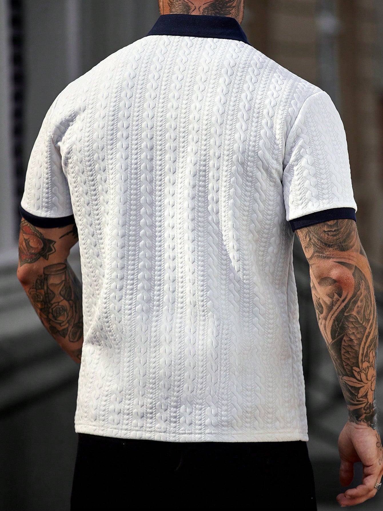 Camisa Polo Masculina Trançada Faixa Frontal Estilizada Camisa Polo Masculina Trançada Faixa Frontal Estilizada