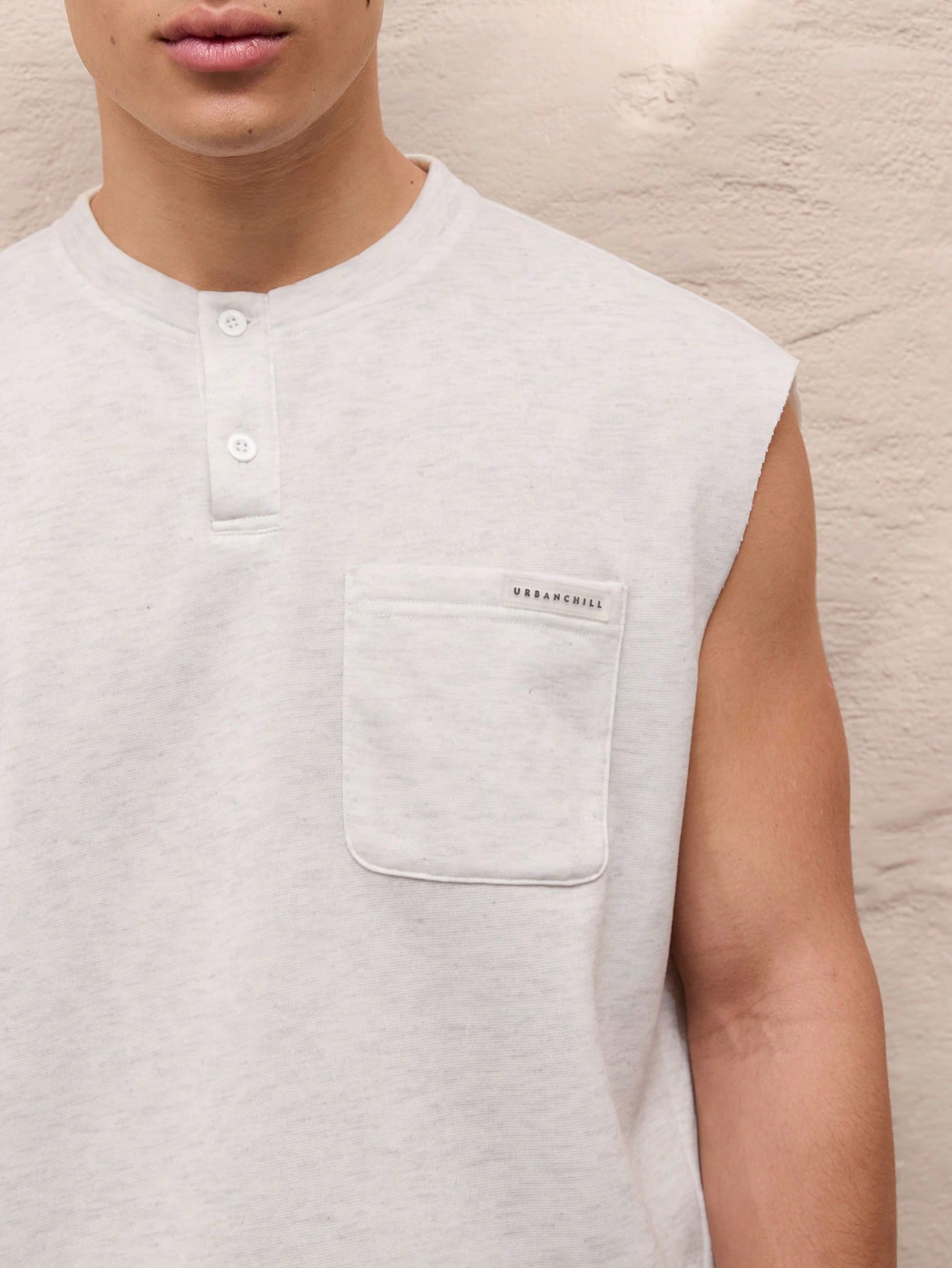 Conjunto Masculino Regata Tricotada Decote V E Shorts Cós Ajustável Conjunto Masculino Regata Tricotada Decote V E