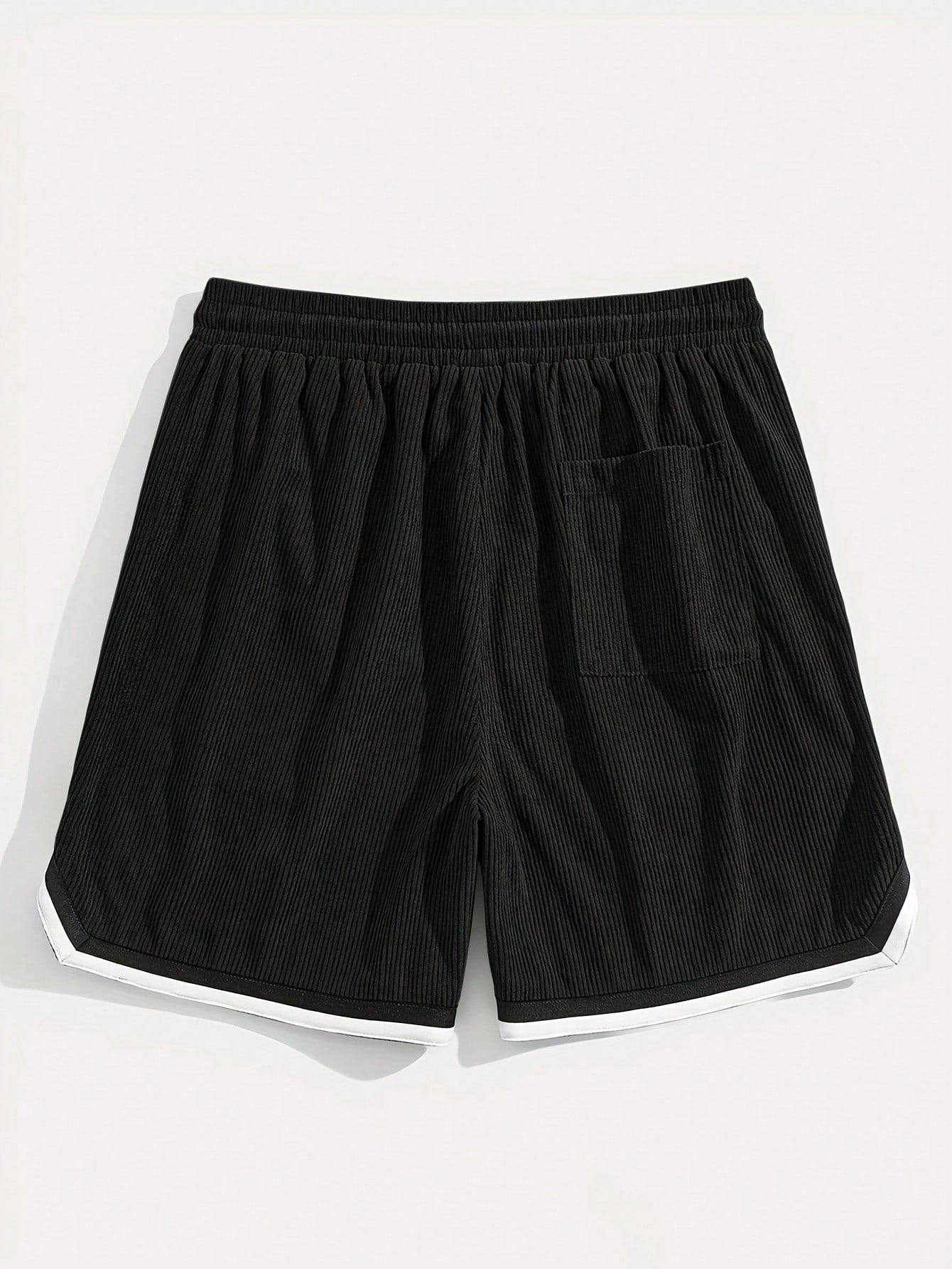Shorts Masculino Em Veludo Cotelê Com Detalhes Contrastantes Shorts Masculino Em Veludo Cotelê Com Detalhes