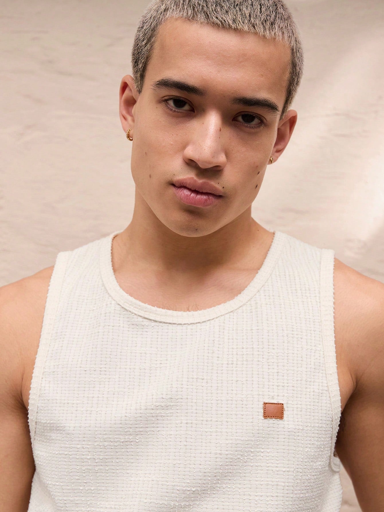 Conjunto Masculino Regata Em Malha E Shorts Cós Elástico Conjunto Masculino Regata Em Malha E Shorts Cós Elástico