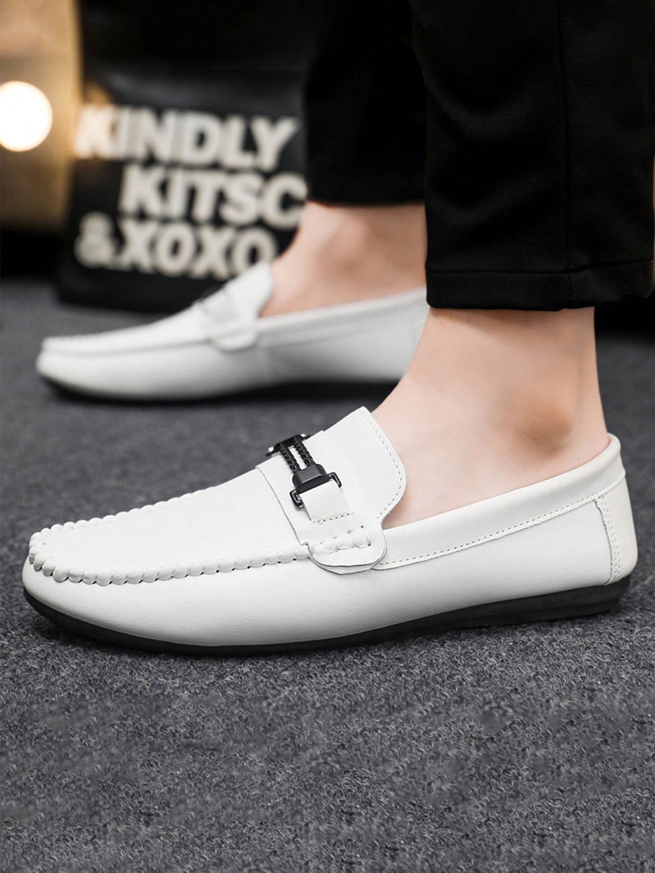 Mocassim Masculino Casual Detalhe Metálico Confortável Mocassim Masculino Casual Detalhe Metálico Confortável