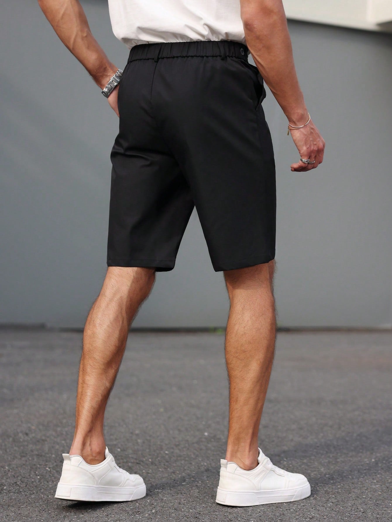 Bermuda Masculina Alfaiatada Com Caimento Sofisticado Bermuda Masculina Alfaiatada Com Caimento Sofisticado