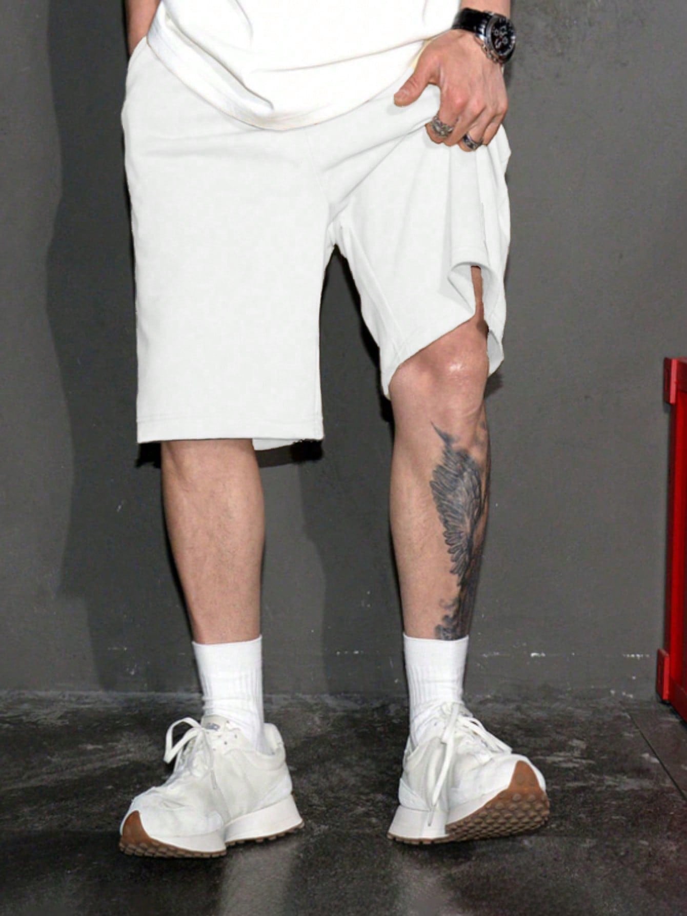 Shorts Masculino Oversized Detalhes Bordados E Cintura Ajustável Shorts Masculino Oversized Detalhes Bordados E Cintura