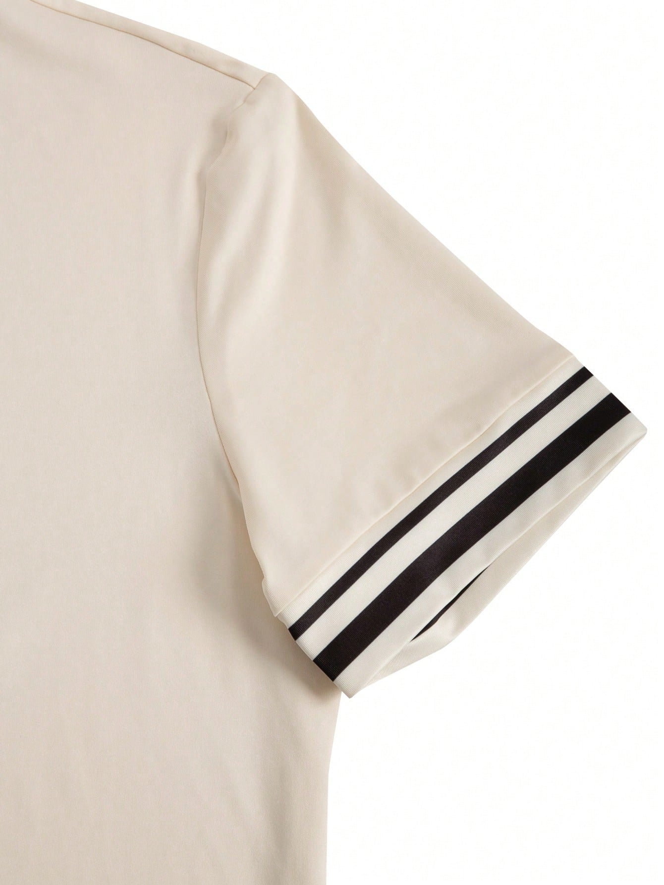 Conjunto Masculino Camiseta Manga Curta E Shorts Cós Ajustável Conjunto Masculino Camiseta Manga Curta E Shorts Cós