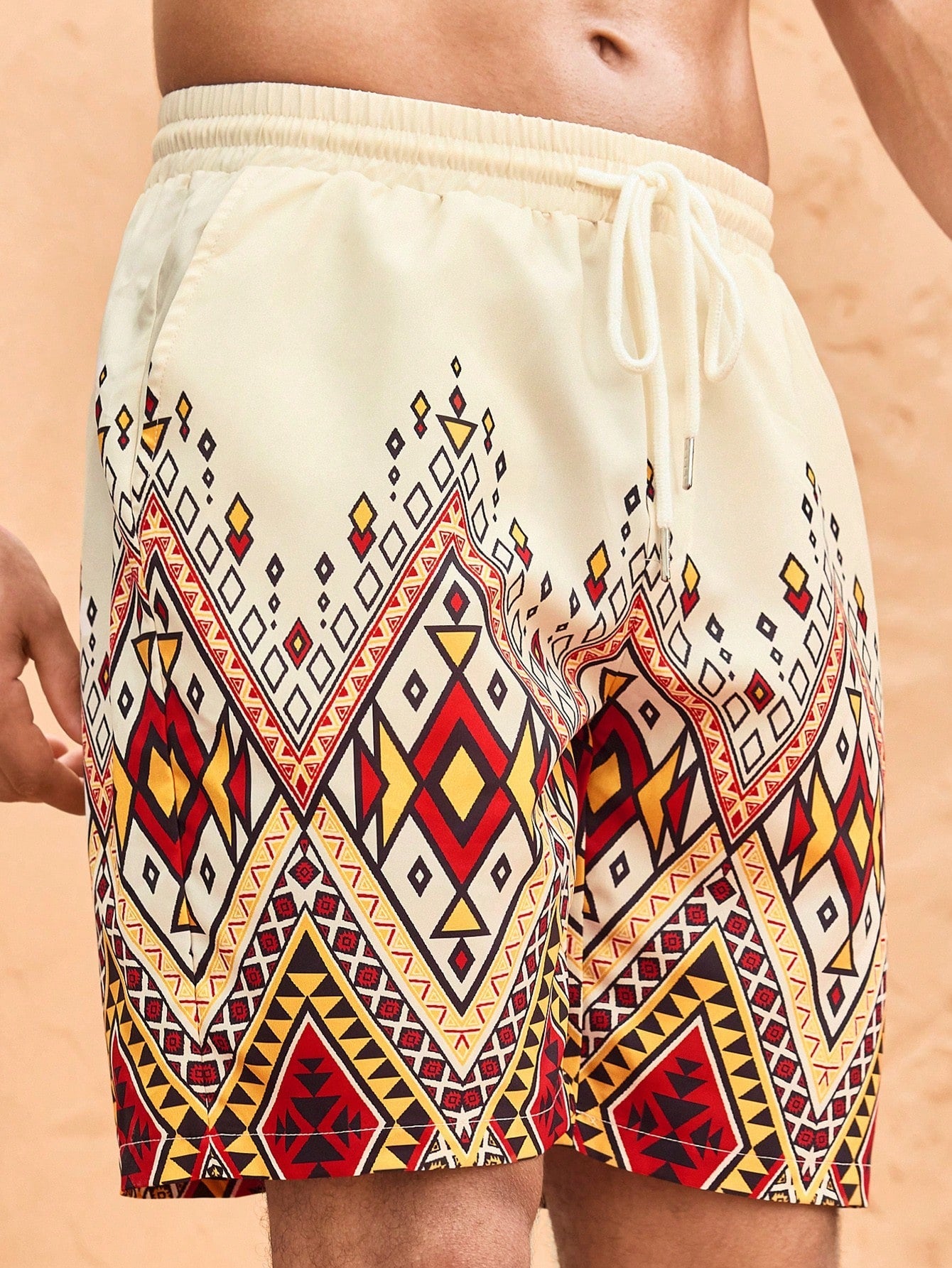 Shorts Masculino Casual Com Tecido Listrado E Cós Ajustável Shorts Masculino Casual Com Tecido Listrado E Cós Ajustável