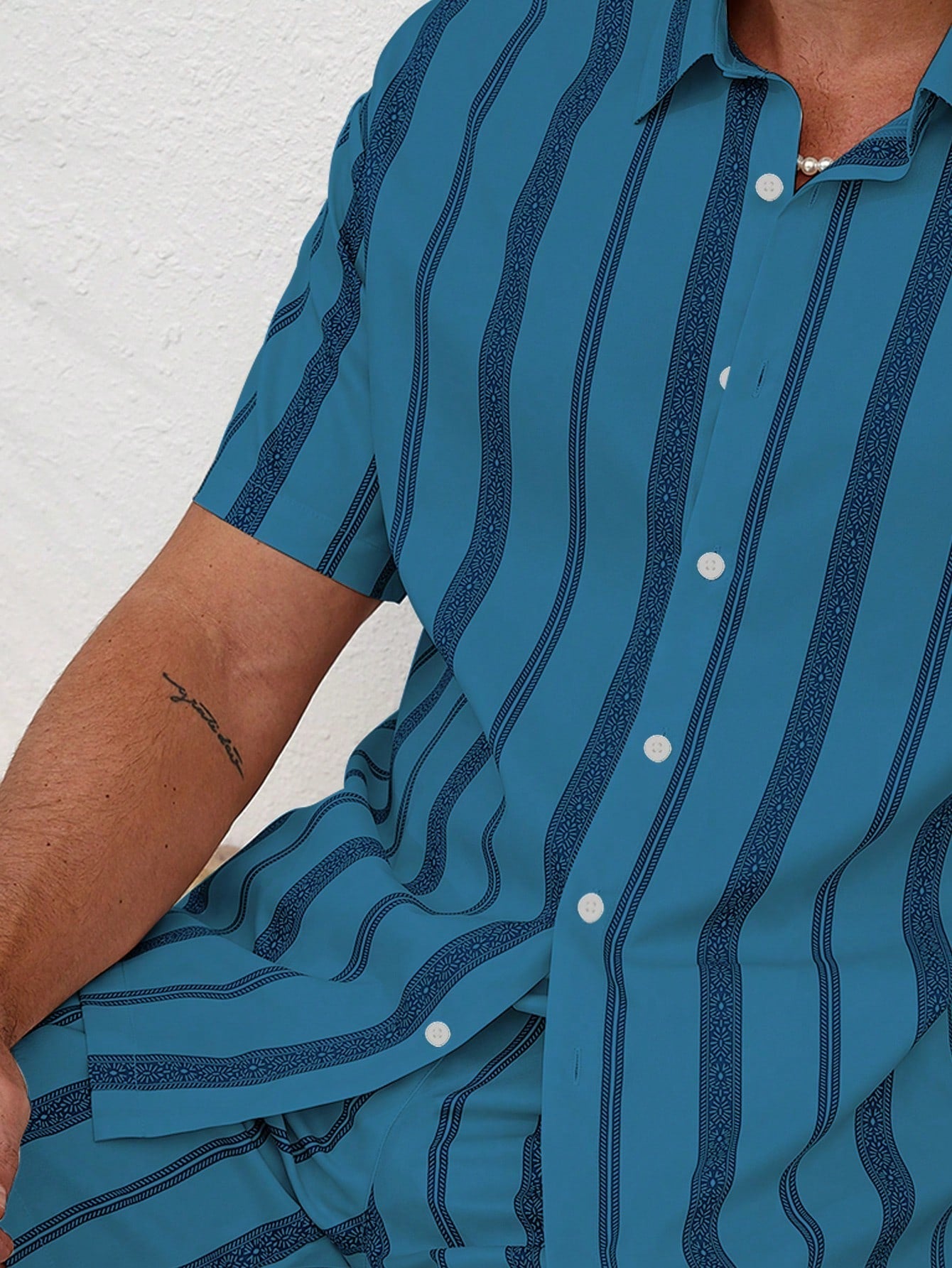 Conjunto Masculino Camisa Estampa Listrada E Shorts Casuais Conjunto Masculino Camisa Estampa Listrada E Shorts Casuais