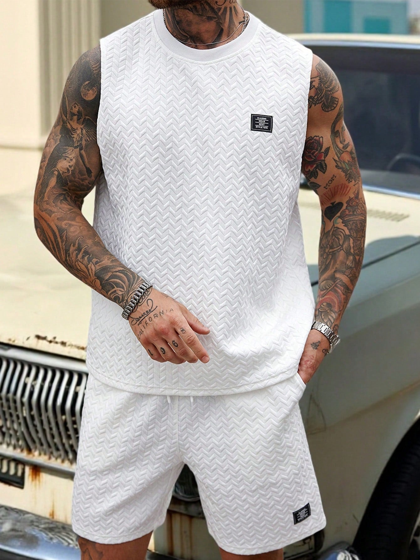 Conjunto Masculino Regata Com Letras Texturizadas E Shorts Cós Ajustável Branco / PP Conjunto Masculino Regata Com