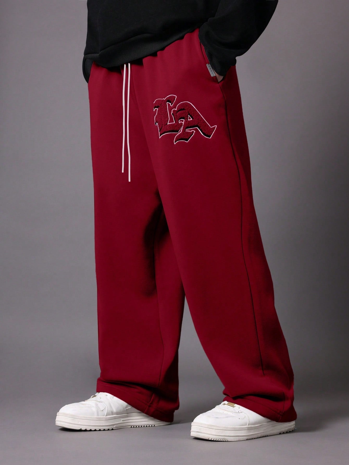 Calça Masculina Wide Leg Com Bordado Estilizado E Cós Ajustável Vinho / PP Calça Masculina Wide Leg Com Bordado