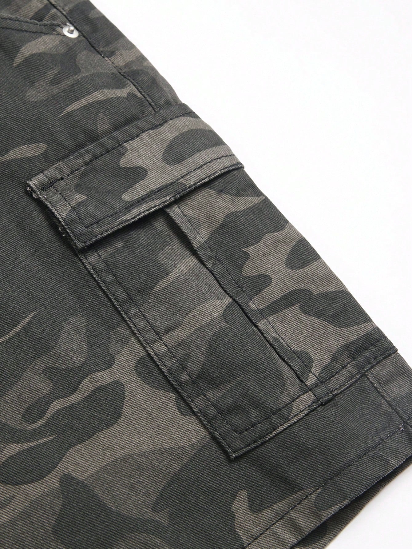 Shorts Masculino Cargo Camuflado Com Estilo Militar Urbano Shorts Masculino Cargo Camuflado Com Estilo Militar Urbano